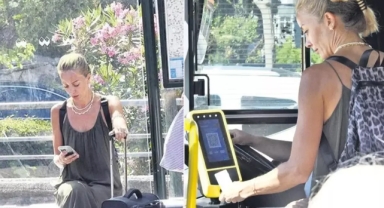 Bade İşçil tatile toplu taşıma ile gitti