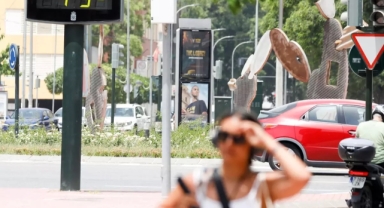 Fransa'da aşırı sıcaklar nedeniyle 1900 okul kapatıldı