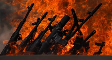 PKK silahları yaktı