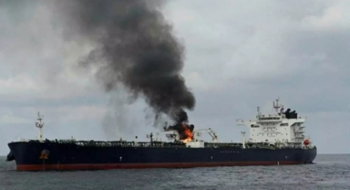 Yunan yük gemisi batırıldı 