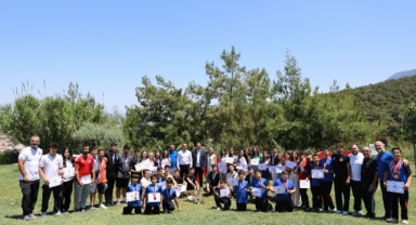 Yunusemre Belediyespor’un Başarılı Sporcuları Ödüllendirildi