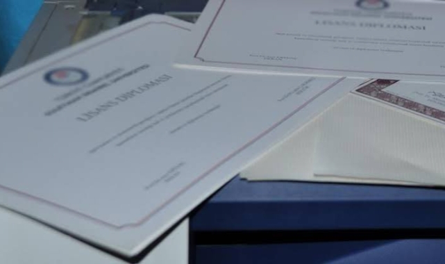 İsmail Saymaz: “Sahte diploma ile tıp ve eczacılık okuyan öğrenciler var”