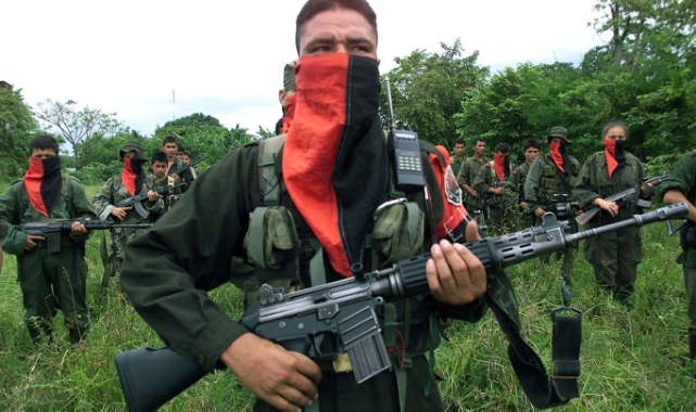 Kolombiya'da 34 Asker İsyancılar Tarafından Kaçırıldı