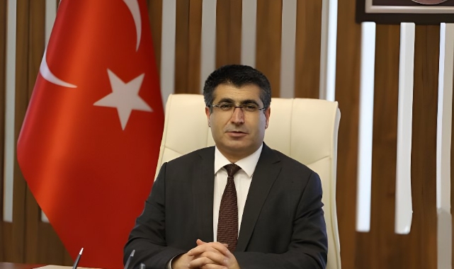 Rektör Semih Aktekin'in Lojmanda Şahsi Garaj Uygulaması Tepki Çekti