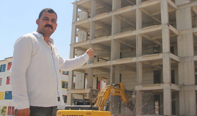 Şanlıurfa’da Müteahhitten Örnek Davranış: Kusurlu Binayı Kendi İhbar Edip Yıktırdı