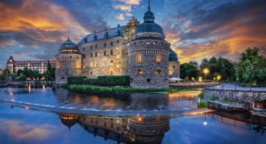 SON DAKİKA: Örebro’da Cami Çıkışında Silahlı Saldırı—2 Yaralı