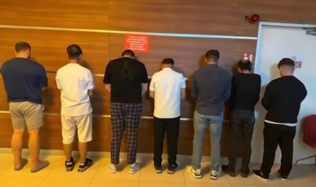 Edirne’de Şehidimizin Ailesini “Kamu Görevlisiyiz” Yalanıyla 846 Bin TL Dolandıran 11 Kişi Yakalandı