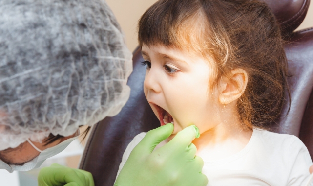 Gaziantep’te Bademcik Ameliyatı Sonrası Engelli Kalan Çocuğa 108 Milyon TL’ye Yaklaşan Tazminat Kararı