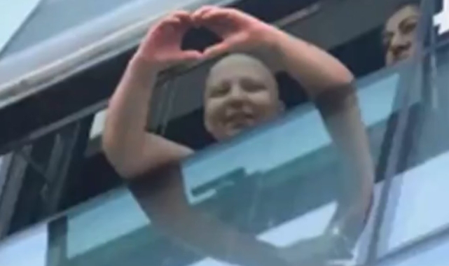 İzmir’de Kanserle Mücadele Eden Minik Erhan Hayatını Kaybetti