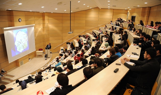 YÖK Verileri Açıklıyor: 2015-2025’te 19 Milyon Öğrenci Üniversite Eğitimini Bıraktı