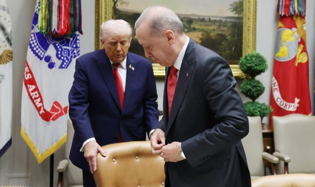“225 Boeing uçağını ben alsam, Trump benim de sandalyemi tutardı” — Fatih Erbakan’dan sert eleştiriler