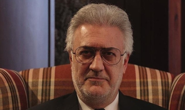 “Big boss” iddiası: Tamer Karadağlı’nın konuklarını ayaklarını masaya uzatarak karşıladığı öne sürüldü