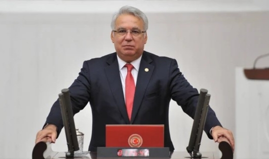Eski AK Parti Milletvekili Hüseyin Kocabıyık’a “Cumhurbaşkanına Hakaret” Soruşturması — Evinde Arama Yapılıyor