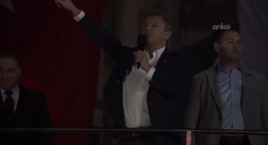 Özgür Özel’den çarpıcı iddia: “Muhittin Böcek’e CHP’ye iftira atması için teklif götürüldü”