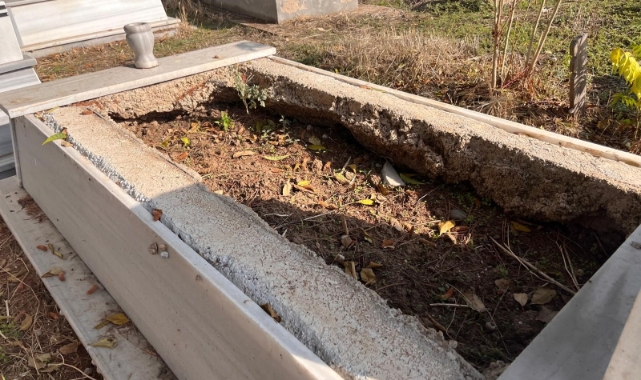 Tekirdağ’da Mezarlıktan Mermer Çalan Şüpheli Yakalandı: Bahçesinde 81 Mezar Taşı Bulundu