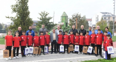 ALTIEYLÜL’ÜN GENÇ SPORCULARI KAHVALTIDA BULUŞTU