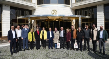 BAŞKAN HAKAN ŞEHİRLİ MUHTARLARLA KAHVALTIDA BULUŞTU