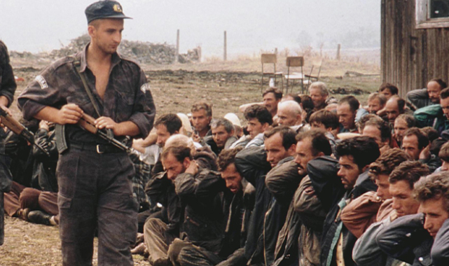 Bosna Savaşı'nda 'İnsan Avı' Dehşeti: Zengin Turistler Para Karşılığı Sivilleri Vurdu