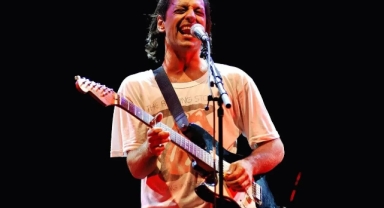 Duman Solisti Kaan Tangöze Hakkında Konserdeki Sözler Nedeniyle Soruşturma Başlatıldı