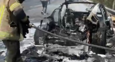 İzmir’de 18 Milyon TL’lik Elektrikli Porsche Alev Alev Yandı: Sürücü Son Anda Kurtuldu