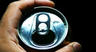 İzmir’de Genç Ölüm: 16 Yaşındaki Öğrenci Enerji İçeceği ile Alkol Karışımında Hayatını Kaybetti