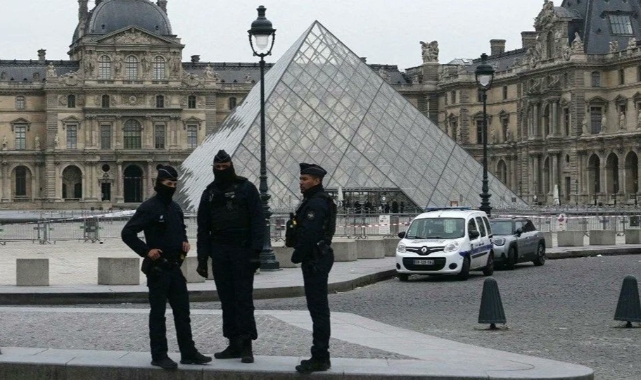 Louvre Soygununda Şüpheli, Eski YouTuber Çıktı