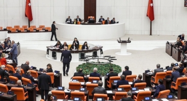 TBMM Komisyonu'nda Mühlet: Gençlik ve Spor Bakanlığı Bütçesinde Muhalefetin Tüm Önergeleri Reddedildi