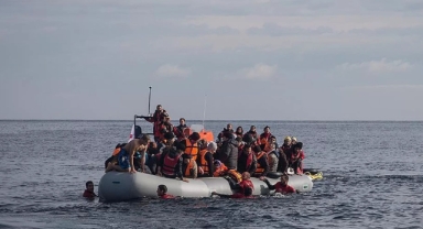 Girit Açıklarında Göçmen Botu Battı: 18 Kişi Hayatını Kaybetti