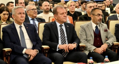 Mersin Büyükşehir Belediye Başkanı Vahap Seçer’den Demokratik ve Sosyal Belediyecilik Vurgusu