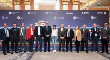 Türkiye'de Kronik Hastalık Tedavisi Alarm Veriyor: Her 2 Hastadan 1'i Tedaviyi Yarım Bırakıyor