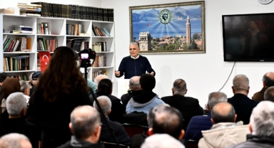 Antalya Muratpaşa Belediye Başkanı Ümit Uysal, Anayasa Tartışmalarını Tarihsel ve Toplumsal Boyutlarıyla Ele Aldı