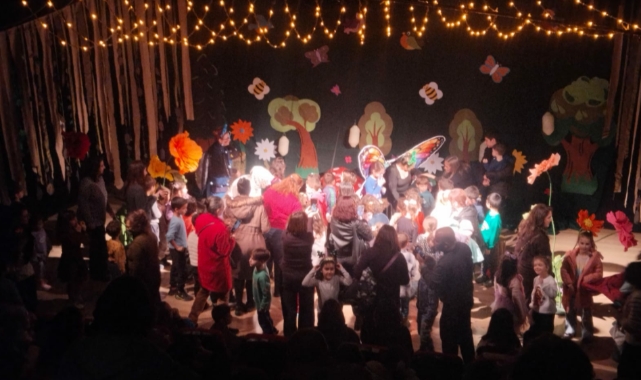 Ayvalık Belediye Tiyatrosu’ndan Çocuklara Yeni Bir Sahne Heyecanı