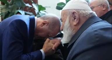 Erdoğan MYK Öncesi Asırlık Konuklarını Ağırladı