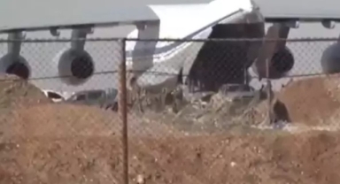 Rus Askerleri ve Teçhizatı Kamışlı'yı Terk Ediyor