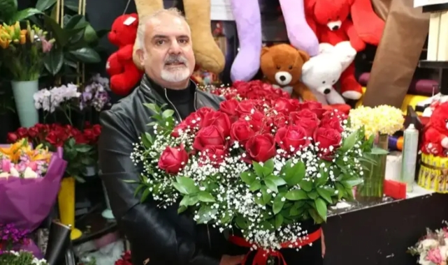 14 Şubat'ta Gül Almanın Maliyeti Dudak Uçuklattı