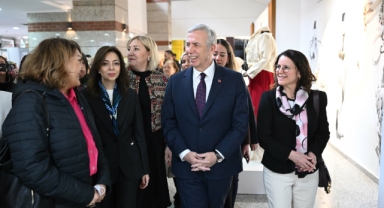 “ANKARA’NIN HATIRINA” VE “İPEK YOLU” SEÇKİLERİ KOCATEPE’DE TANITILDI