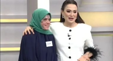 Yüzündeki Dövmeler Olay Oldu! 