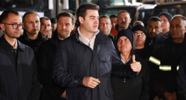 Bodrum Belediye Başkanı Tamer Mandalinci, Temizlik İşleri Müdürlüğü tarafından düzenlenen sahur programına katıldı