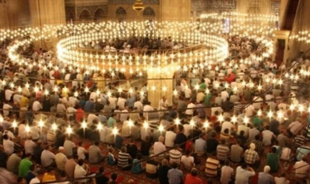 İstanbul’da Bayram Namazı Saat Kaçta?