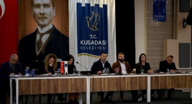 Kuşadası’nda Yol Yatırımları ve Spor Destekleri İçin Kredi Talebi Mecliste Görüşüldü