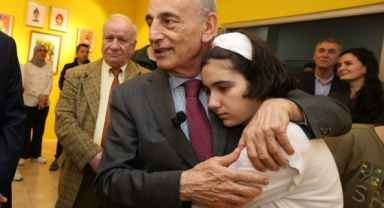 Ayşegül’ün Renkli Dünyası Küçükçekmeceli Sanatseverlerle Buluştu