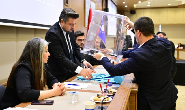 Bursa Büyükşehir Belediyesi AK Parti'ye Geçti
