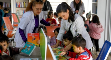 Kütüphane Haftası’nda Muratpaşa Belediyesi’nde Miniklerden Anlamlı Buluşma