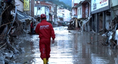 Afetlerde her “kritik süre”, yaşama tutunmak adına en değerli kaynak
