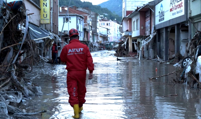 Afetlerde her “kritik süre”, yaşama tutunmak adına en değerli kaynak