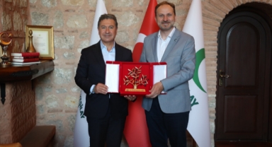 Muğla Büyükşehir Belediye Başkanı Aras’tan Bağımlılıkla Mücadelede Yeşilay’a Tam Destek